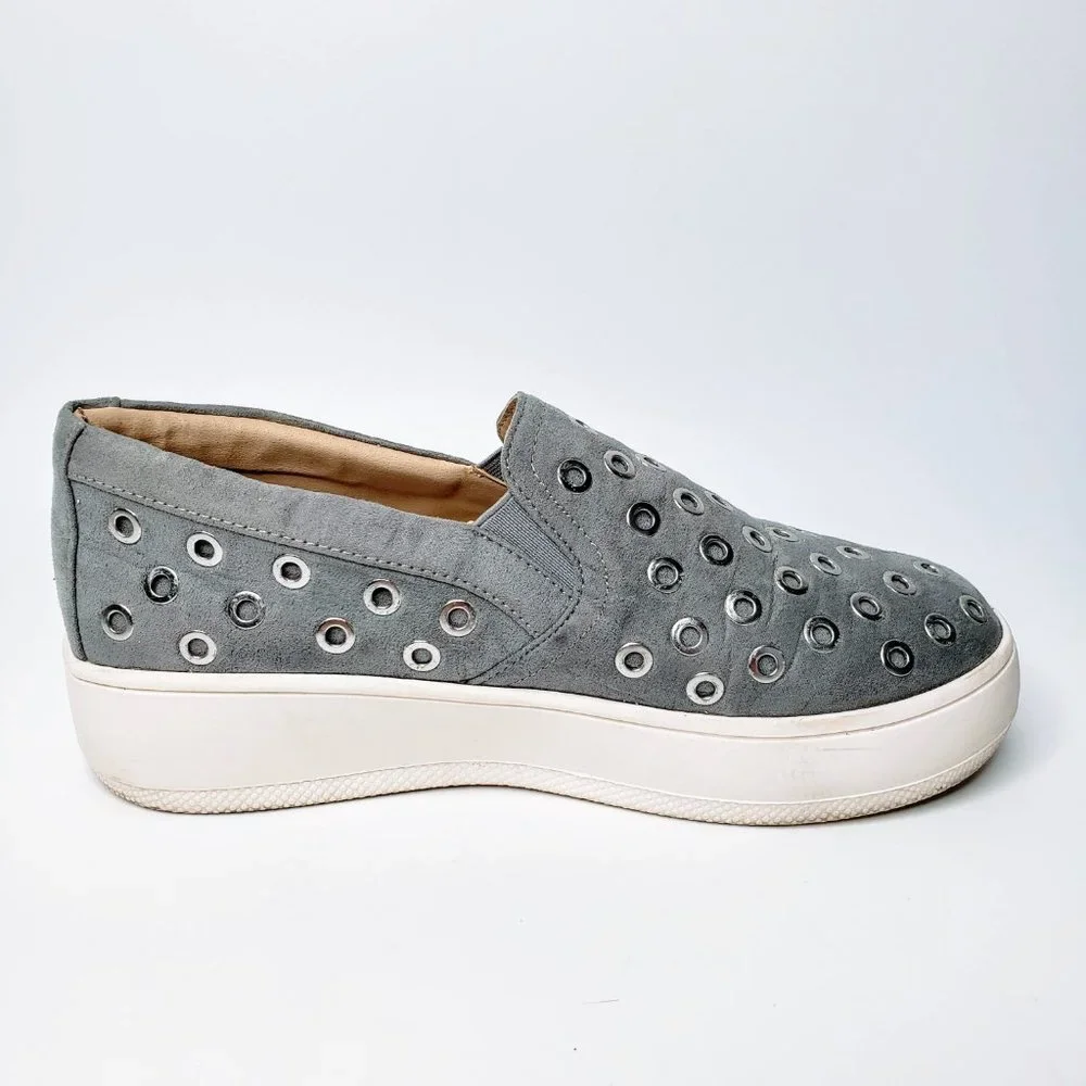 Steve Madden Belit Grommet Deco Slip‎ On Shoes
